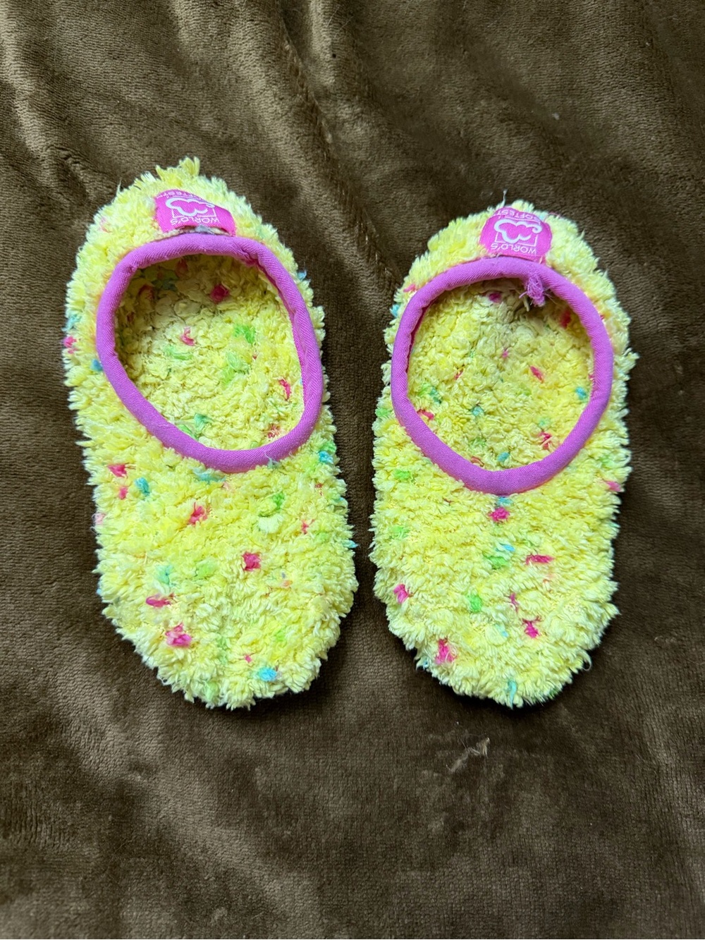 Cozy women’s Yellow Fuzzy No-Show Slipper Socks with Pink Trim